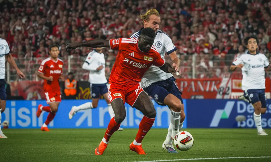 Union Berlin vs Schalke 04 (01:30 - 12/09)